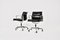 Charles & Ray Eames zugeschriebene Schwarze Leder Soft Pad Chairs für ICF 1970er, 2er Set 1