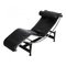 LC-4 Sessel aus schwarzem Leder von Le Corbusier, 1990er 6