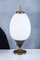 Italienische Mid-Century Moderne Eiförmige Tischlampe aus Messing & Opalglas, 1950er 2