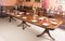 Tavolo da pranzo a tre colonne in mogano e sedie, anni '70, set di 17, Immagine 4
