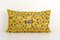 Funda de cojín Suzani floral vintage en amarillo, Imagen 1