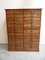 Mueble de farmacia vintage de pino con 26 cajones, años 30, Imagen 7
