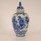 Niederländische Vase in Blau und Weiß von Royal Delft, 1900er 10