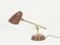 Kleine verstellbare Mid-Century Tischlampe aus Metall & Messing in Burgunderrot, 1950er 7