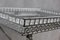 Mesa con bandeja plegable Hollywood Regency de espejo, años 70, Imagen 3