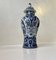 Blaue Delfter Porzellanvase oder Urne von Boch für Royal Sphinx 3