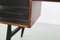 Schreibtisch mit eleganten schrägen Holzbeinen, 1950er 15