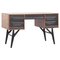 Schreibtisch mit eleganten schrägen Holzbeinen, 1950er 1