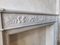Antiker hellgrauer Kamin aus Carrara Marmor im klassizistischen Stil 7