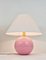 Lampada da tavolo sferica a pois rosa pastello in ceramica e ottone di Studio Paf Milano, anni '70, Immagine 10