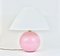 Lampada da tavolo sferica a pois rosa pastello in ceramica e ottone di Studio Paf Milano, anni '70, Immagine 2