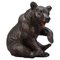 Antike geschnitzte sitzende Bärenfigur aus dem Schwarzwald, 1890er 1