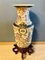 Vase mit Goldenem Löwenring von Chung Ah Porcelain Company, 1974 1