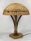 Brutalistische Pilz Tischlampe aus vergoldetem Schmiedeeisen & Rattan Wicker, 1960er 18