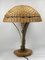 Lámpara de mesa brutalista en forma de hongo de hierro forjado dorado y ratán, años 60, Imagen 6