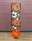 Lámpara de pie Flower Power con base de vidrio iluminado en naranja, años 70, Imagen 1