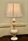 Lámpara de mesa bulbosa grande de mármol blanco tallado, años 60, Imagen 3