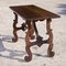 Tavolino a forma di capra con piedi a lira in legno di noce massiccio, Immagine 4