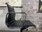 Chaise Ea 117 en Aluminium par Charles & Ray Eames pour Vitra en Cuir Noir 7