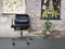 Sedia Soft Pad Ea 217 di Charles & Ray Eames per Vitra in pelle nera, Immagine 5