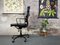 Sedia Soft Pad Ea 219 di Charles & Ray Eames per Vitra in pelle nera, Immagine 14