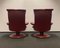 Grand Fauteuil en Cuir Rouge avec Fauteuil Inclinable Ekornes Stressless Blues, Set de 2 11