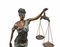 Lady Justice Figur aus Bronze mit Gesetzeswaage 2