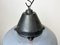 Lámpara colgante industrial de hierro fundido y esmalte gris, años 60, Imagen 4
