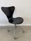 Silla de oficina giratoria modelo 3117 en negro de Arne Jacobsen para Fritz Hansen, Dinamarca, años 60, Imagen 1