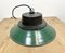 Lámpara colgante industrial de hierro fundido y esmalte verde, años 60, Imagen 15