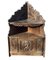 Armario de pared esquinero victoriano de roble con figura tallada, Imagen 1