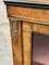 Viktorianischer Vitrinenschrank aus Nussholz mit Intarsien 4