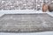 Anatolischer rustikaler Kurzflor-Teppich mit grauem Dekor 3