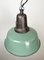 Industrielle Fabriklampe aus grüner Emaille mit Gusseisenplatte, 1960er 7