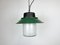 Lámpara colgante industrial de esmalte verde y hierro fundido, años 60, Imagen 2