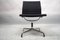 Sedia Ea 102 Drehbar Mid-Century di Charles & Ray Eames per Vitra, Immagine 19