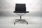 Sedia Ea 102 Drehbar Mid-Century di Charles & Ray Eames per Vitra, Immagine 16