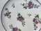 Porzellanteller aus dem 18. Jh. mit Polychromie & Blumen von Sèvres 2