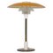 Lámpara de mesa PH vintage de latón de Poul Henningsen para Louis Poulsen, años 40, Imagen 1