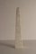 Italienischer Obelisk aus weißem Marmorstein 3