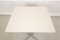 Mesa de centro cuadrada en blanco de Arne Jacobsen para Fritz Hansen, Imagen 2
