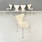 Danish Modern White Chairs of Series 7 attributed to Arne Jacobsen for Fritz Hansen, 1970s, Set of 5 17