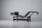 Vintage LC4 Sessel aus Schwarzem Leder von Le Corbusier & Pierre Jeanneret für Cassina, 1980er 4