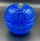 Blaue Schale in Apfelform aus Muranoglas mit weißen Punkten und vergoldetem Metallhalter von Cenedese 1