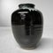 Schwarz glasierte Shigaraki Vase aus der Taishō Periode, Japan, 1890er 10