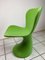 Grüner Fiberglas Stuhl in Form einer Blume im Stil von Pierre Paulin, 1970er 1