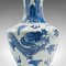 Grand Vase Vintage en Céramique Blanche et Bleue, Chine, 1940s 9