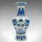Grand Vase Vintage en Céramique Blanche et Bleue, Chine, 1940s 2