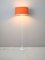 Orangefarbene Stehlampe, 1960er 2