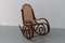 Sedia a dondolo in legno curvato marrone, anni '50, Immagine 3